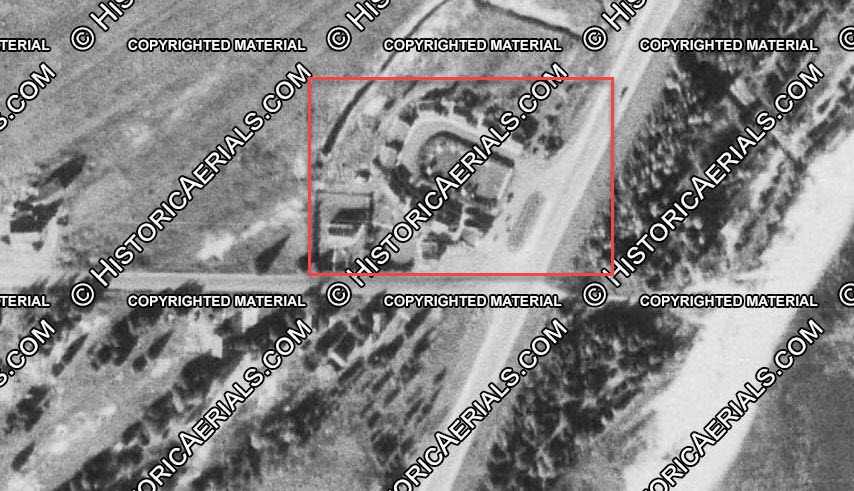 Econo Lodge Lakeshore (Maple Leaf Motel) - 1953 Tourist Cabins (newer photo)